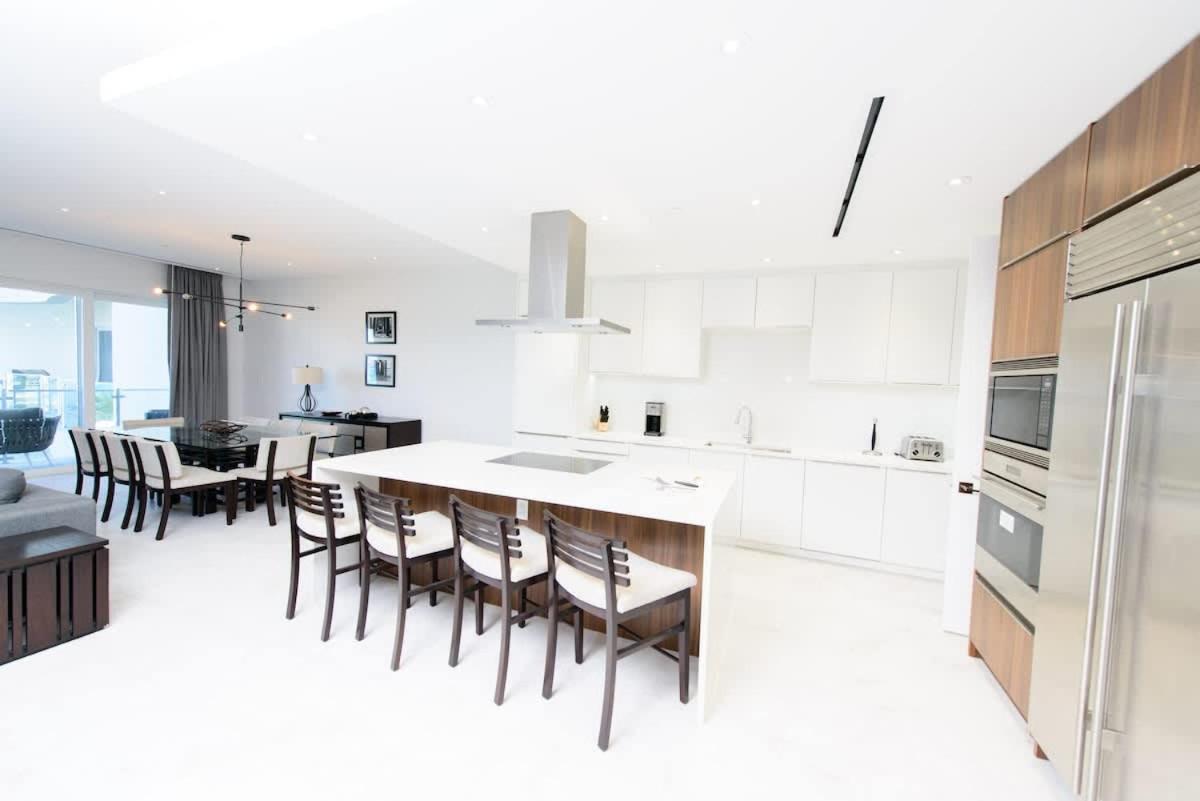 4 Bedroom Cable With Balcony Nassau